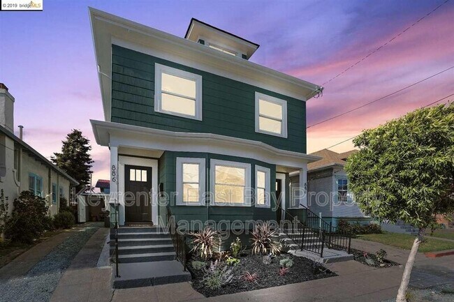 Foto del edificio - 886 Arlington Ave