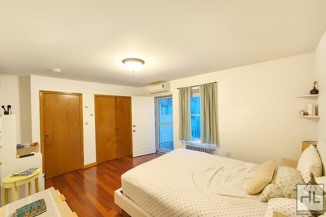 Foto del edificio - Beautiful 1-Bedroom Apartment with Private...