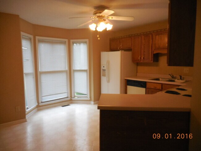 Foto del edificio - 3 Bedroom 2 Bath Home For Rent in Sango Area!