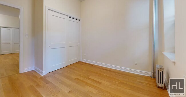 Foto del edificio - GRAND STREET