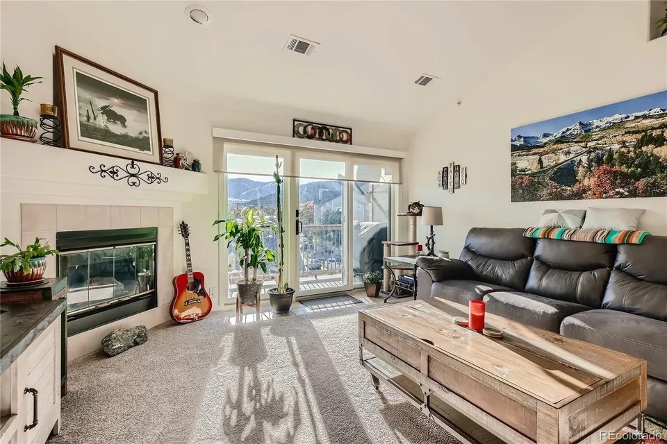 Primary Photo - 7415 S Alkire St