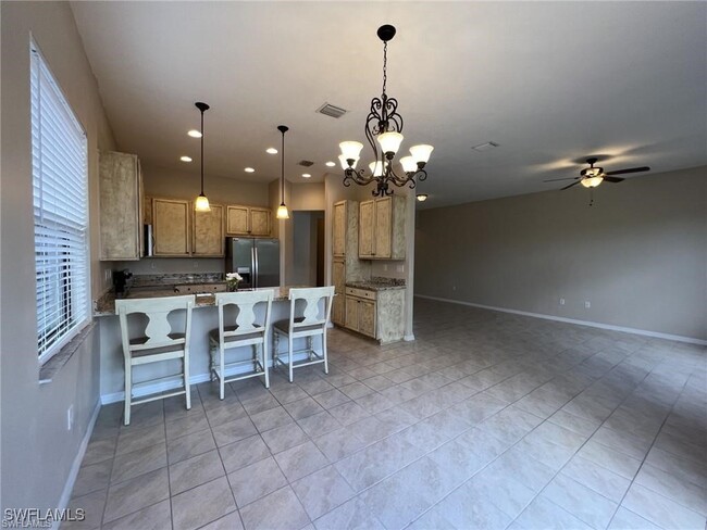 Building Photo - 5459 Useppa Dr