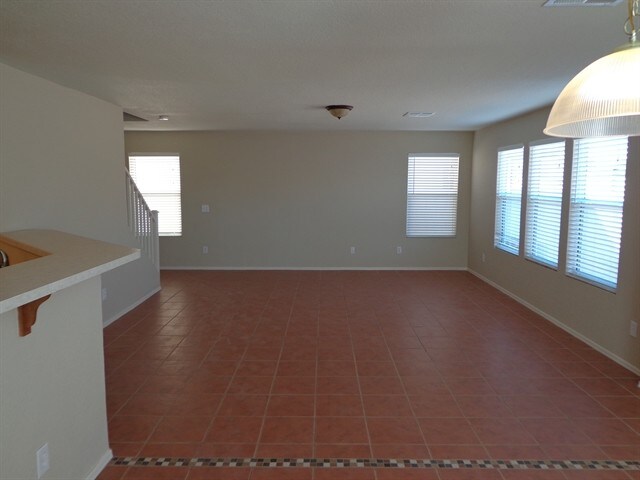 Building Photo - 6913 S Goshawk Drive