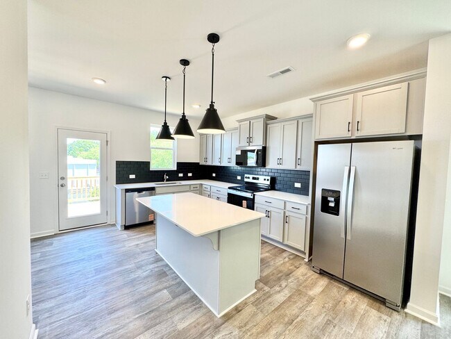 Foto del edificio - 335 Cliffwood St NW