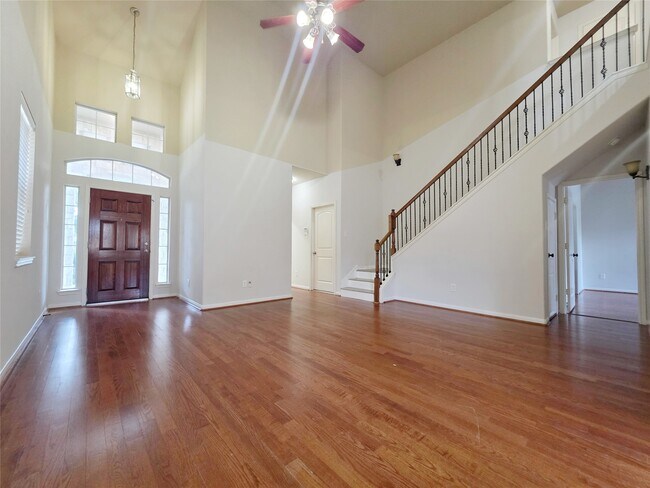 Foto del edificio - 6038 Starbrook Creek Dr