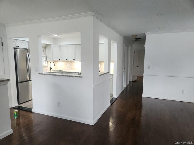 Foto del edificio - 147 Connetquot Rd