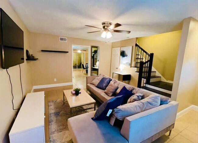 Foto del edificio - 1241 Witte Rd
