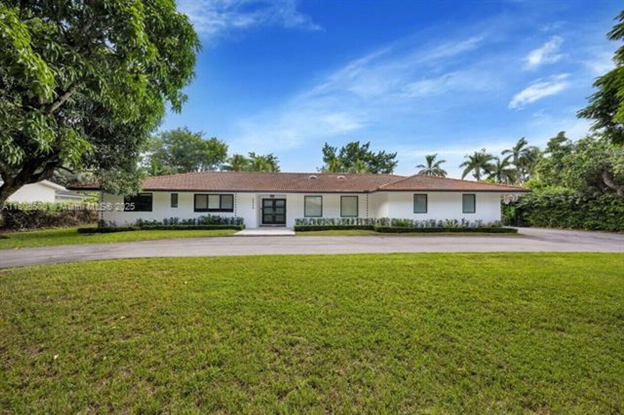 Foto principal - 6860 SW 99th Terrace