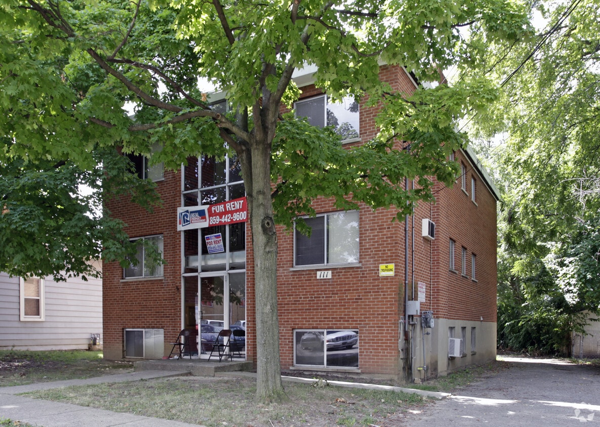 111 Koehler Ave, Reading, OH 45215 Apartments in Reading, OH