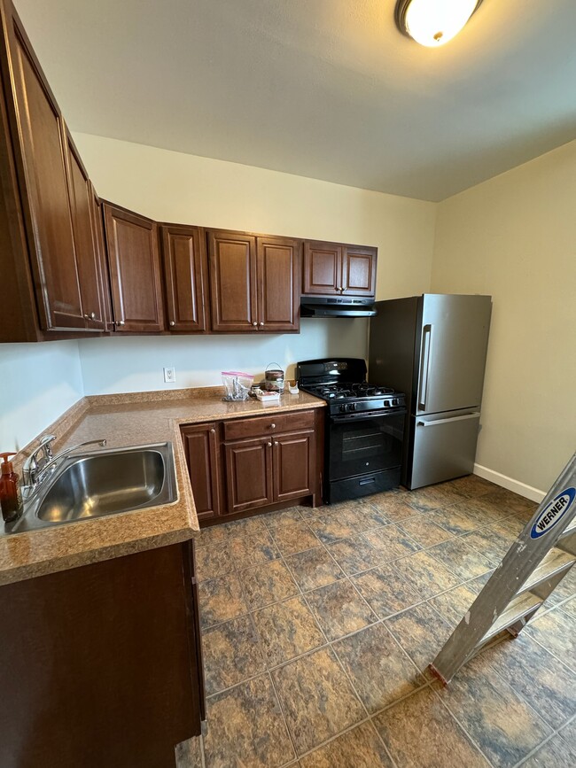 Foto del edificio - 121 64th St