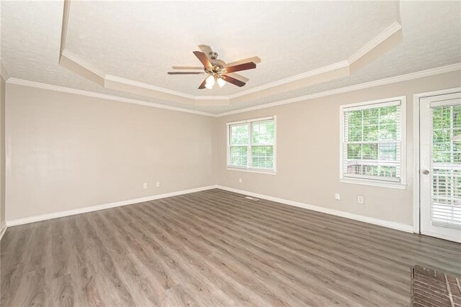 Foto del edificio - 2320 Huntington Dr