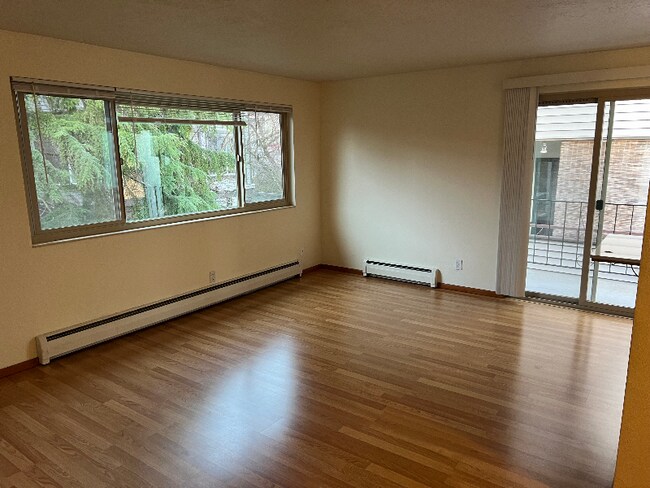 Building Photo - 412 N 45th St