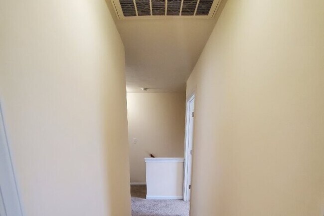 Building Photo - Lake Princess Anne Apartments