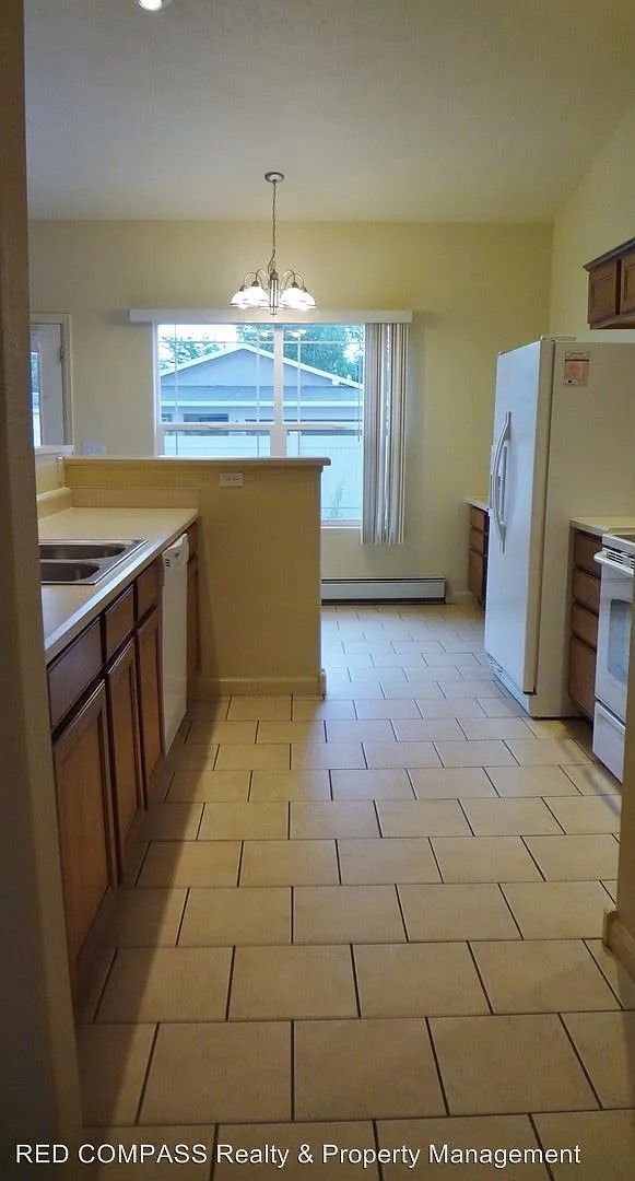 Foto del edificio - Bright & Modern 2-Bedroom Townhome with Op...