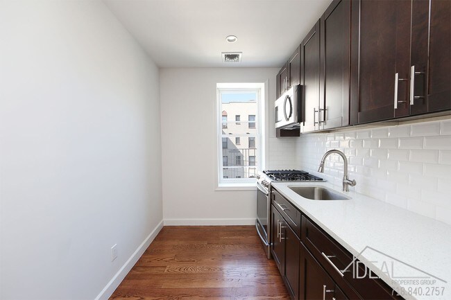 Building Photo - 24-01 29th Street #1RR