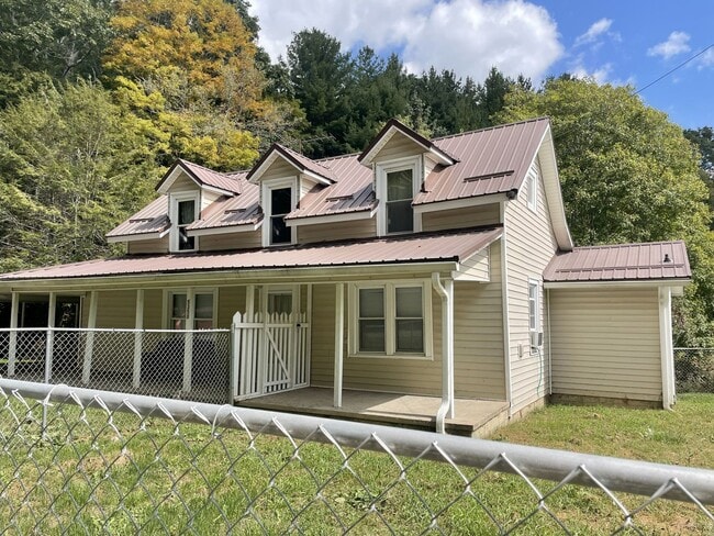 Photo - 5350 NC-194 House