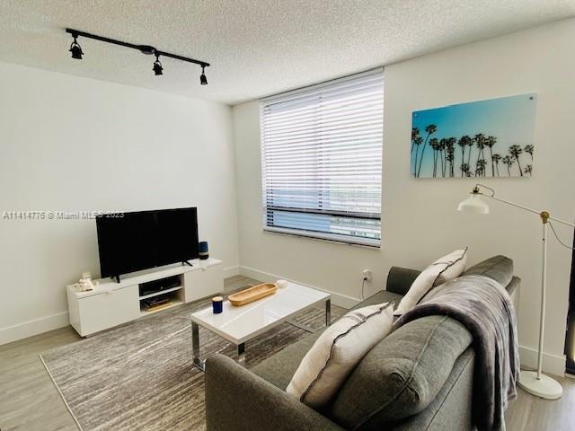 Foto del edificio - 1330 West Ave