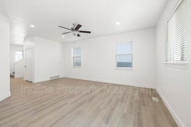 Foto del edificio - 4744 Rustic Ranch Way