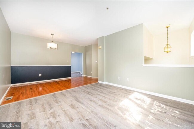 Foto del edificio - 12121 Amber Ridge Cir