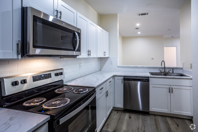 2 BR, 2 BA - 1153SF - The Chelsea