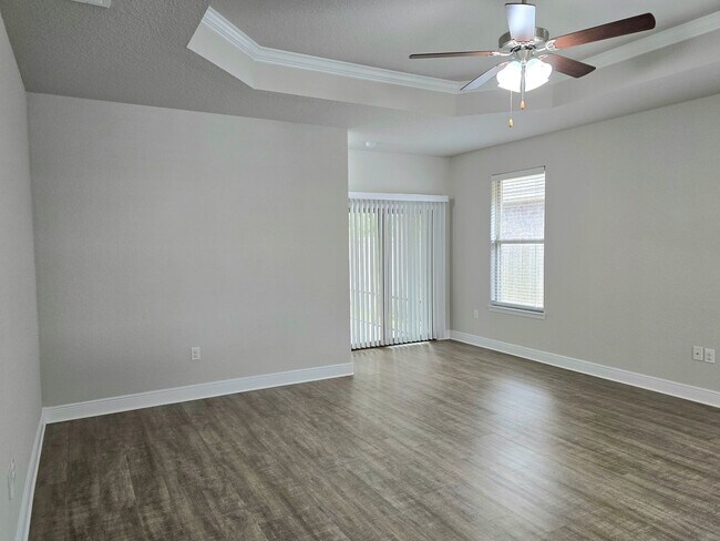 Building Photo - 3-Bedroom Home - Parkside Commons