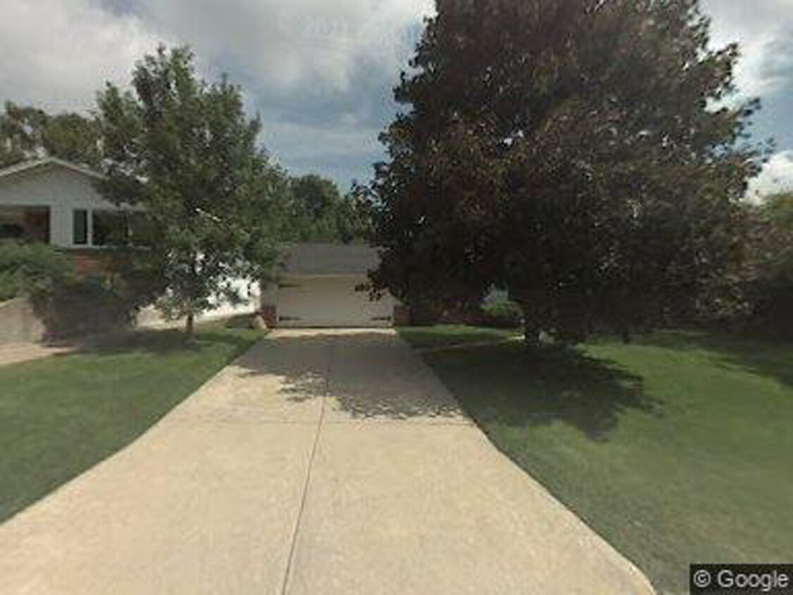 Primary Photo - 3724 Thornwood Dr