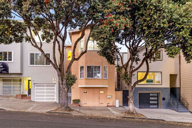 Building Photo - 550 Monterey Blvd
