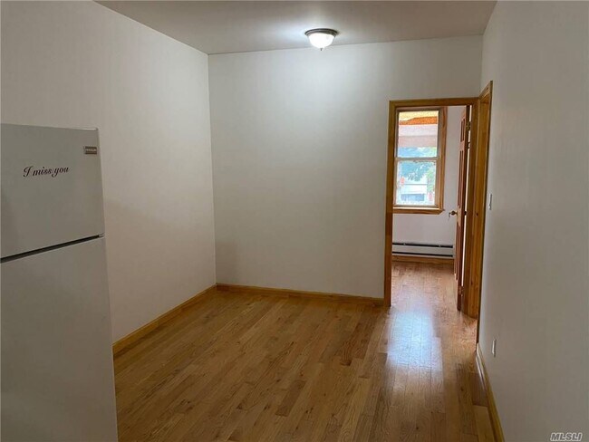 Building Photo - 5016 7th Ave