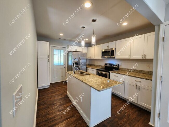 Building Photo - 263 Barfield Ave SW