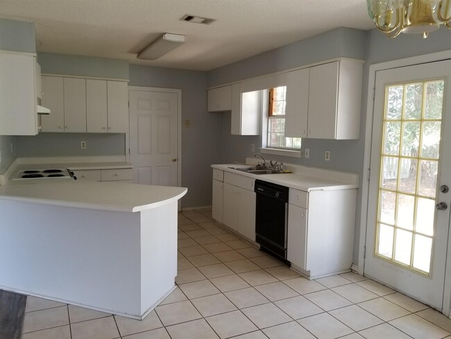 Foto del edificio - 7908 Martin Bluff Rd