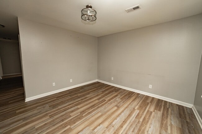 Building Photo - 200 Bellmore Ave