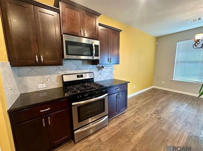 Foto del edificio - 39356 Legacy Lake Dr