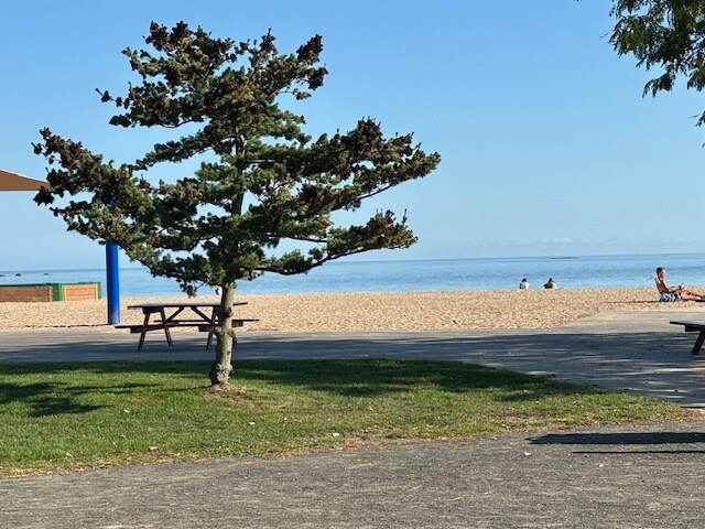 Foto del edificio - 93 Seaside Ave