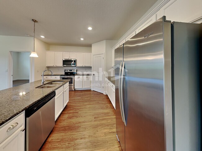 Foto del edificio - 3066 Creek Village Ln