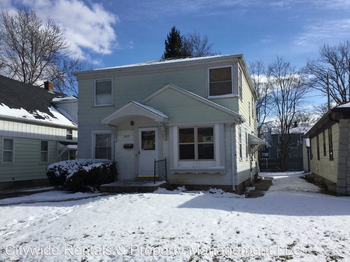 2827 W Bobolink Ave, Milwaukee, WI 53209 Condo for Rent in Milwaukee
