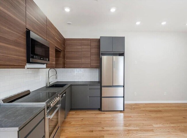 Foto del edificio - 334 St Paul St