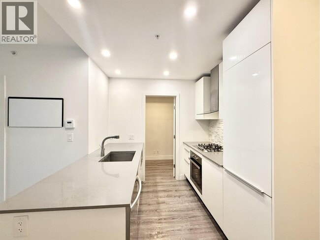 Building Photo - 1283 Howe St