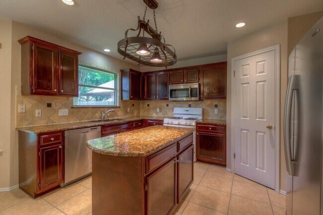 Building Photo - 3514 Ruby Red Dr