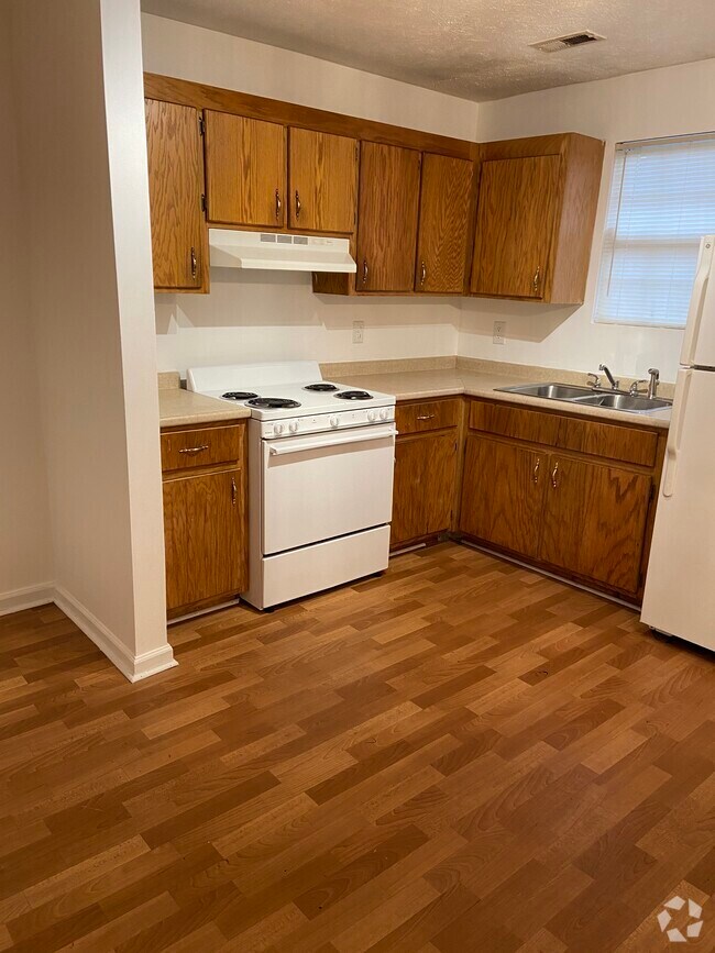 Apartments under 700 in South Carolina