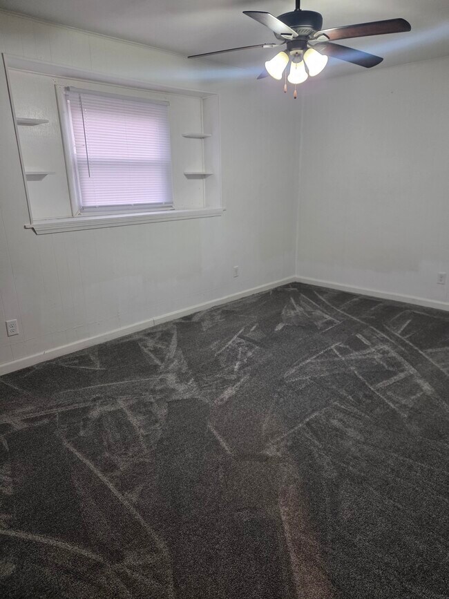 Building Photo - 3608 W 73rd Ct