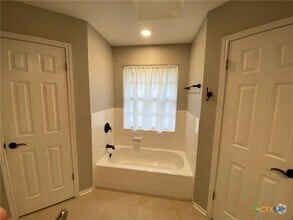 Building Photo - 4513 Stagecoach Trail