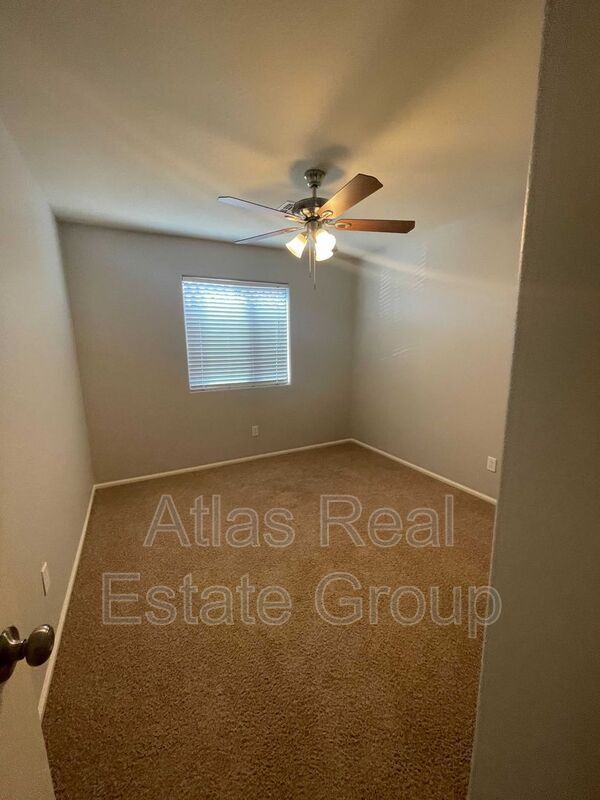 Foto del edificio - 374 W Jersey Way