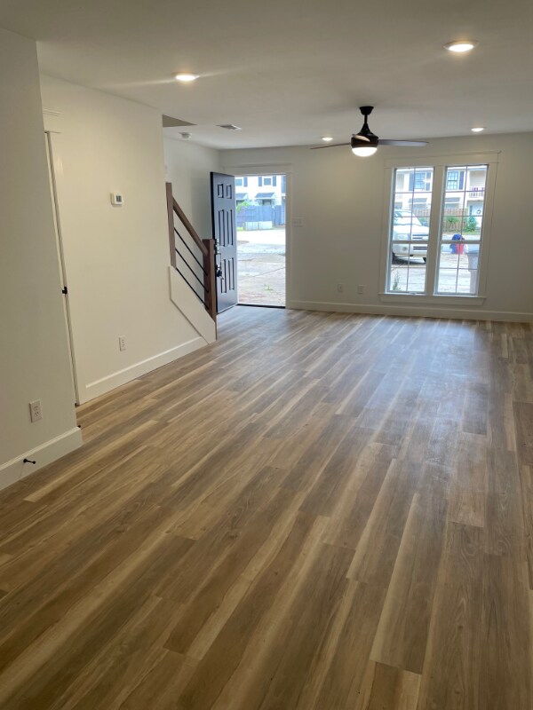 Building Photo - 959 McCay Ave
