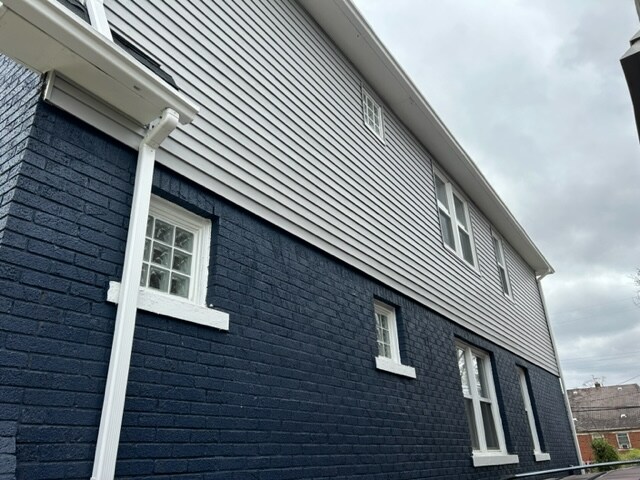 Building Photo - 8845 Meyers Rd