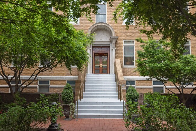 Foto del edificio - 2425 L St NW