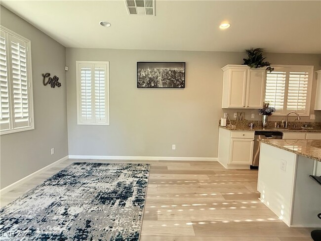 Foto del edificio - 5121 Fiery Sky Ridge St