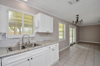 Building Photo - 12207 Flushing Meadows Dr