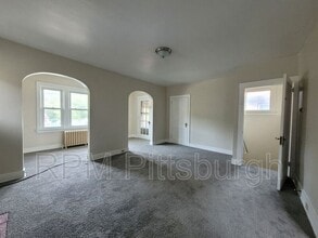 Building Photo - 3853 Brighton Rd