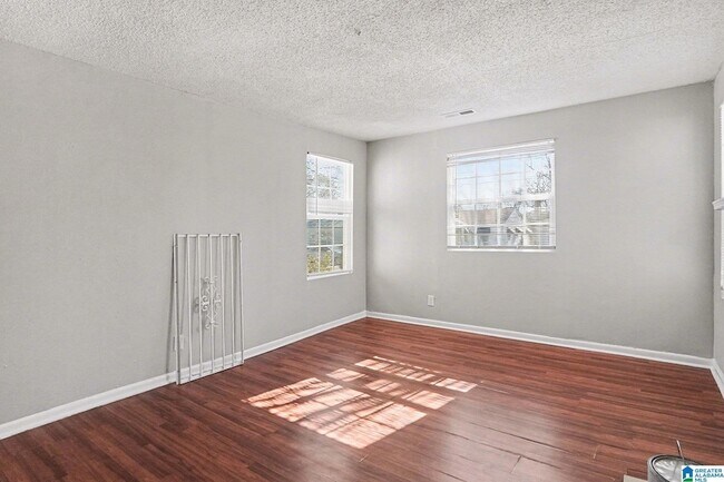 Foto del edificio - 1872 Princeton Ct SW