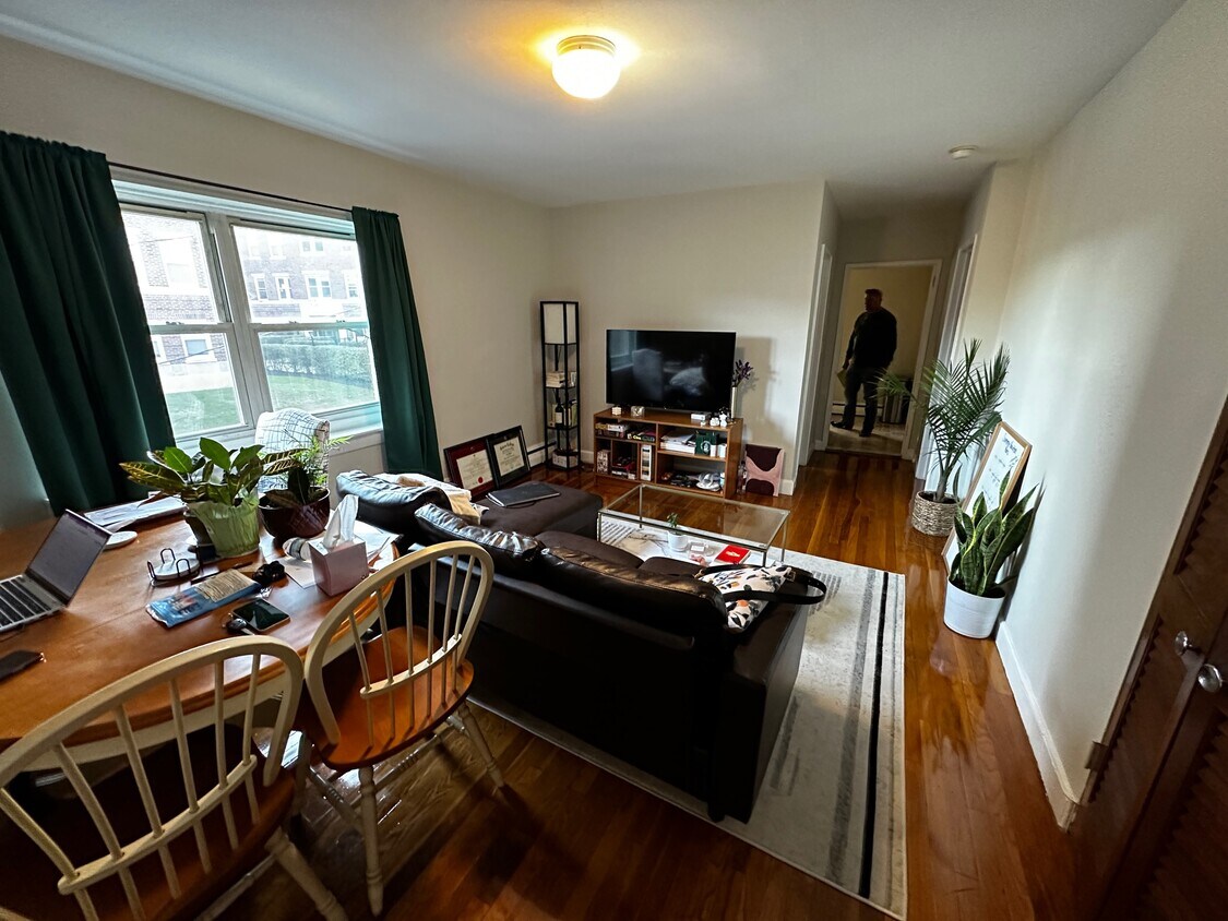 Foto principal - 349A Pleasant St